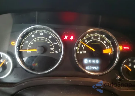 2016 Jeep Compass Latitude z USA, uszkodzony, nr VIN 1C4NJDEB7GD663895